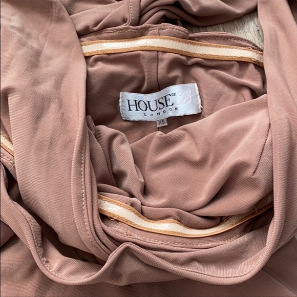 House of CB Marle Tan Off the Shoulder Bodysuit XS - Picture 7 of 9